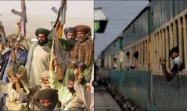 পাকিস্তানে ট্রেন হাইজ্যাক, কয়েকশ জিম্মি যাত্রীকে হত্যার হুমকি