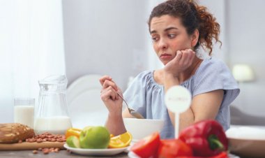 শরীরে দীর্ঘমেয়াদি ক্ষতির কারণ হতে পারে যেসব খাবার