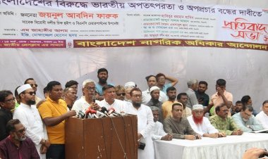 হাসিনা রোহিঙ্গাদেরকে নিয়ে রাজনীতি করে টাকা কামিয়েছে: ফারুক