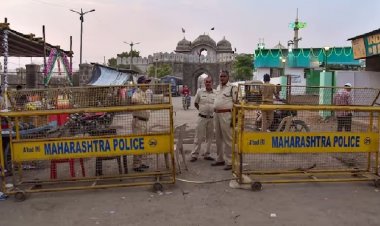 আওরঙ্গজেবের সমাধিকে বাবরি মসজিদের মতো ধ্বংসের হুঁশিয়ারি হিন্দু সংগঠনের