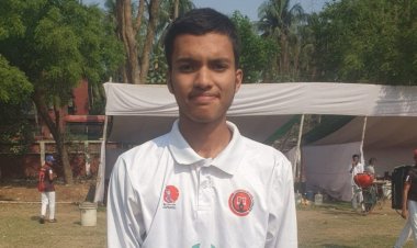 ৫০ চার আর ২২ ছক্কায় মুস্তাকিমের ৪০৪!