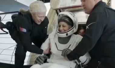 পৃথিবীতে ফিরলেন সুনীতা উইলিয়ামস ও বুচ উইলমোর