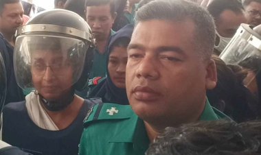 রিমান্ড দেয় দিক, কিছু বলবি না : আইনজীবীকে দীপু মনি