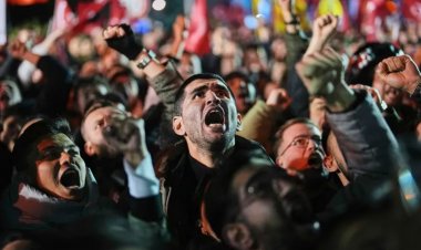 ইস্তাম্বুলের মেয়র গ্রেপ্তার, মুক্তির দাবিতে বিক্ষোভকারীদের ঢল