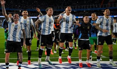 ব্রাজিলের জালে এক হালি গোল দিয়ে বিশ্বকাপে আর্জেন্টিনা