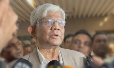 ঈদের টানা ছুটিতেও অর্থনীতি স্থবিরতায় পড়বে না: অর্থ উপদেষ্টা