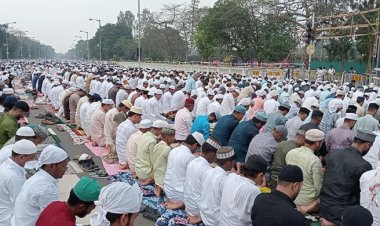 কলকাতার রেড রোডে ঈদের নামাজে লাখো মুসল্লির ঢল