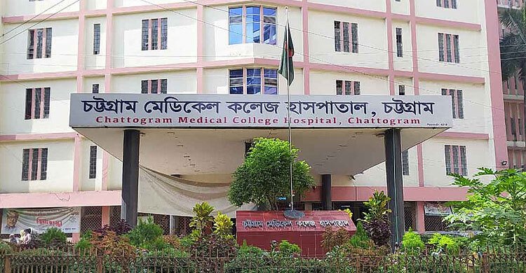  ছিনতাইকারীকে ধরতে গিয়ে ছুরিকাঘাতে যুবকের মৃত্যু