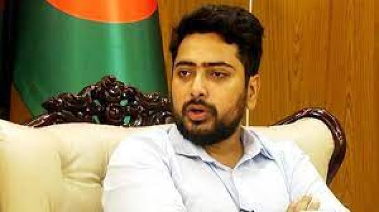 অস্থির পরিস্থিতিতে এ বছর নির্বাচন কঠিন হবে- রয়টার্সকে নাহিদ ইসলাম