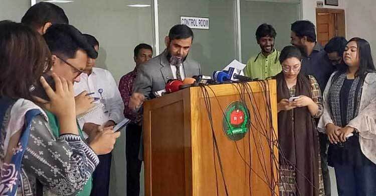  প্রবাসীদের জন্য প্রক্সি ভোটে যেতে হবে বললেন ইসি সানাউল্লাহ