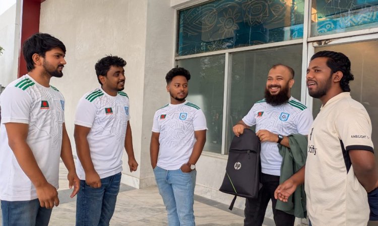 হামজা আসছেন, ভিড় বাড়ছে বিমানবন্দরে