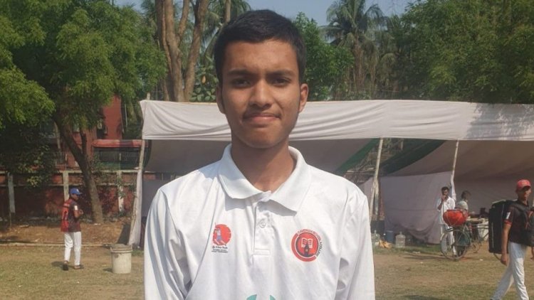 ৫০ চার আর ২২ ছক্কায় মুস্তাকিমের ৪০৪!