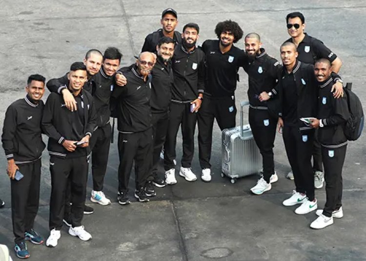 যে ২৪ জনকে নিয়ে ভারত গেলেন কাবরেরা
