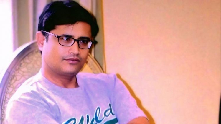 এখন স্পর্শকাতর সময়, বিতর্কে পক্ষ নেওয়া উচিত নয়: মারুফ কামাল খান