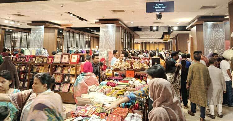  নিশ্চয়তা-অনিশ্চয়তার দোলাচলে ঈদ বাণিজ্য