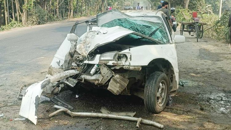 প্রাইভেটকার নিয়ন্ত্রণ হারিয়ে গাছের সঙ্গে ধাক্কা, বাবা-মেয়ে নিহত