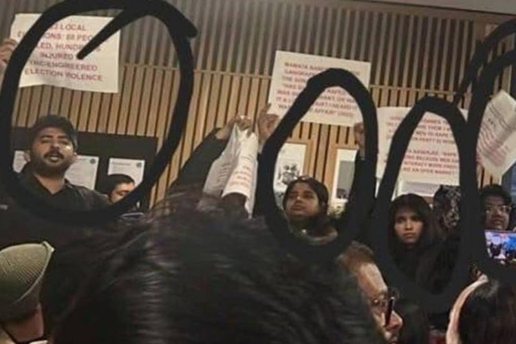 অক্সফোর্ডে ভাষণের সময় মমতাকে হেনস্থা