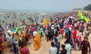 ঈদের ছুটিতে কক্সবাজারে লাখো পর্যটকের ঢল