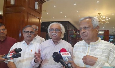 ‘ডিসেম্বরে নয়, আগেই ভোট দিন’ সরাসরি বার্তা বামদের