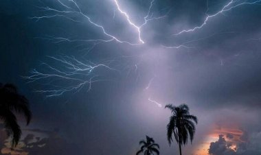 ঢাকাসহ ২০ জেলায় বজ্রঝড়ের সতর্কতা