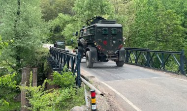 পরপর ৪ রাত ভারতীয় ও পাকিস্তানি সেনাদের গুলি বিনিময়