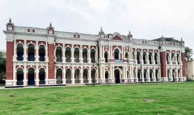 ধ্বংসের মুখে রূপগঞ্জের জমিদার বাড়ি