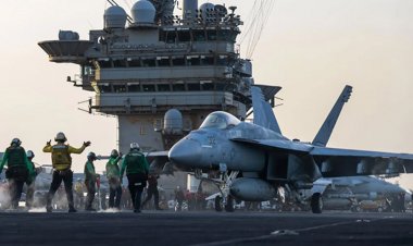 হুতির হামলা থেকে বাঁচতে সাগরে ডুবে গেল মার্কিন যুদ্ধবিমান