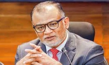 অপ্রয়োজনীয় ব্যয় কমাতে কাজ করছে সরকার: বাণিজ্য উপদেষ্টা