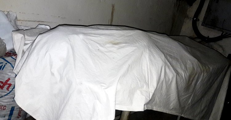  রান্নার চুলা থেকে নতুন শাড়িতে আগুন, গৃহবধূর মৃত্যু