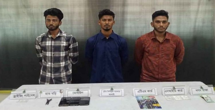 রাজধানীতে নারী সাংবাদিককে হেনস্তা, গ্রেপ্তার ৩