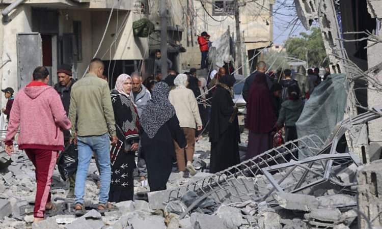 গাজার স্কুলে ইসরায়েলি হামলায় নিহত ২৭