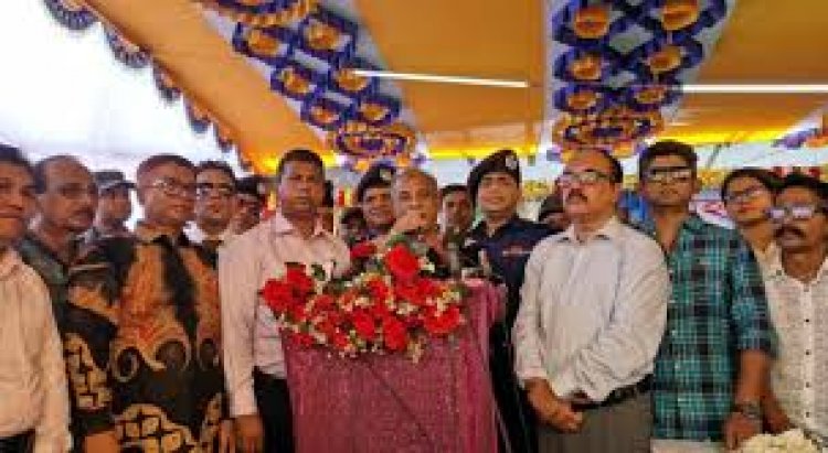 বাংলাদেশের মতো সাম্প্রদায়িক সম্প্রীতি আর কোথাও নেই: স্বরাষ্ট্র উপদেষ্টা