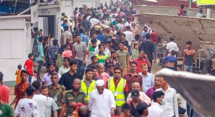 ঈদের ছুটিতে ৭ দিনে ঢাকা ছাড়েন ১ কোটি ৭ লাখ সিমধারী