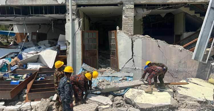  মিয়ানমারে ভূমিকম্প সশস্ত্র বাহিনীর নেতৃত্বে উদ্ধার ও চিকিৎসা তৎপরতা অব্যাহত