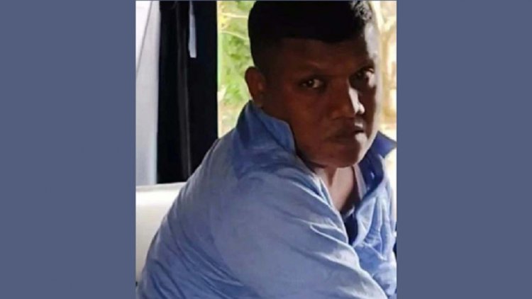 নিষিদ্ধ ছাত্রলীগ নেতাকে ধরে পুলিশে দিলেন বিএনপিকর্মীরা