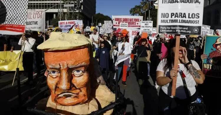  যুক্তরাষ্ট্রে ট্রাম্পবিরোধী বিক্ষোভে হাজারো মানুষ