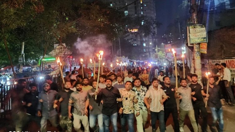 ছাত্রদলকর্মী পারভেজ হত্যায় জবিতে ছাত্রদলের মশাল মিছিল