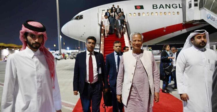  কাতার পৌঁছেছেন প্রধান উপদেষ্টা