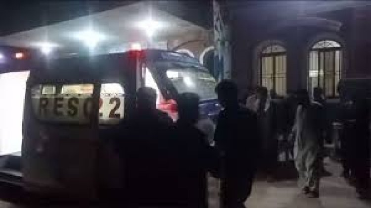 পাকিস্তানে যাত্রীবাহী বাস খাদে; নিহত ১৩, আহত ২০