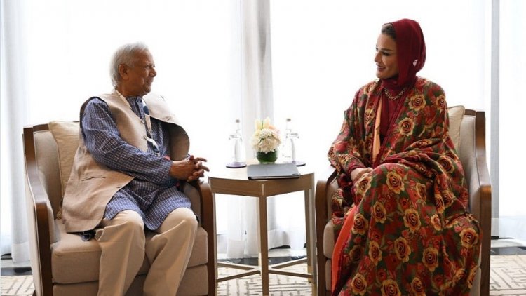 কাতারের আমিরের মায়ের সঙ্গে বৈঠক করলেন প্রধান উপদেষ্টা