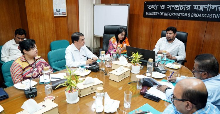 গুজব মোকাবিলায় জেলা তথ্য অফিসকে কাজ করতে হবে- তথ্য উপদেষ্টা