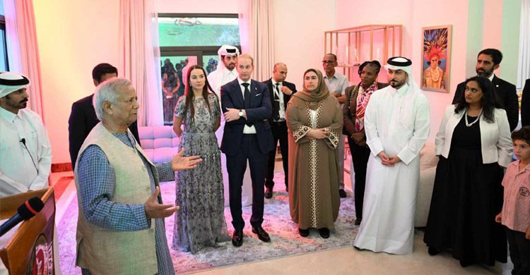  দোহায় ব্যবসায়ীদের সংবর্ধনায় প্রধান উপদেষ্টা