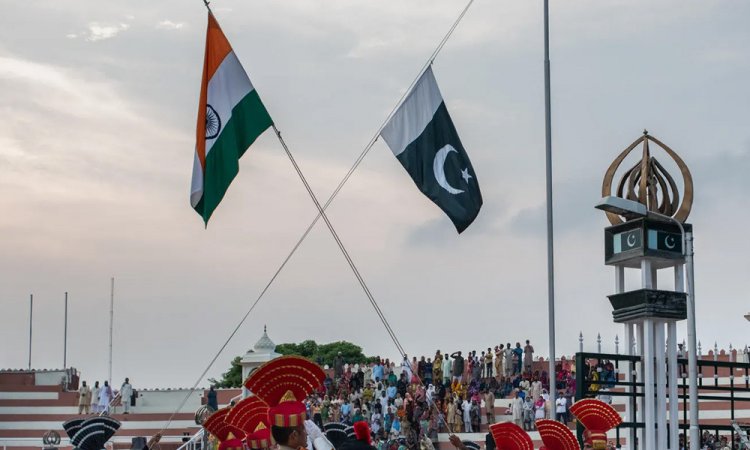 কাশ্মীর বিরোধ ‘সম্পূর্ণ যুদ্ধে’ রূপ নেওয়ার আশঙ্কা-পাকিস্তানের সতর্কতা