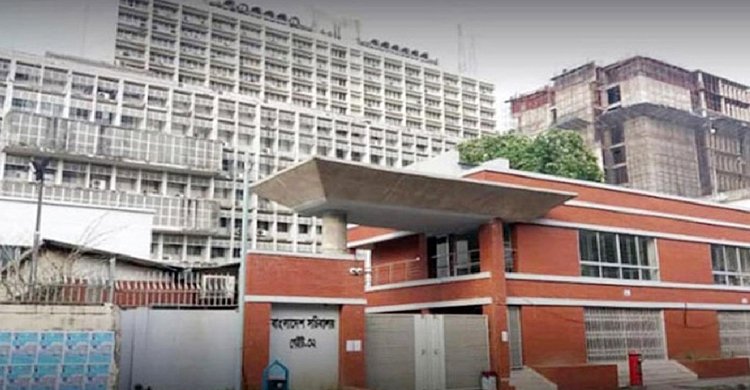  মন্ত্রণালয়গুলোতে কর্মকর্তা সংকট, কাজের ভারে ন্যুব্জ অনেকে