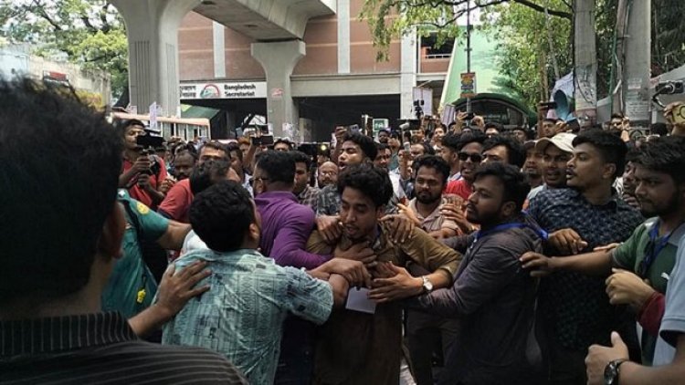 আল্টিমেটাম, হাতাহাতিতে শেষ হলো ভোলাবাসীর দাবি আদায়ের সমাবেশ