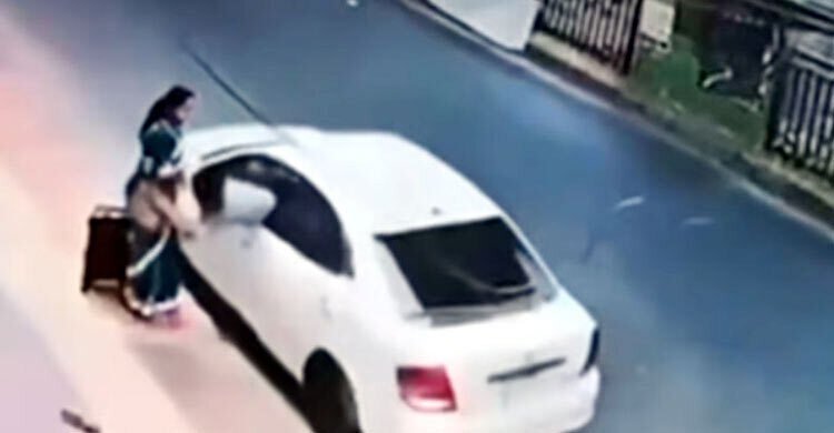  সিদ্ধেশ্বরীতে ছিনতাইয়ের শিকার সেই নারীর পরিচয় জানা গেলো