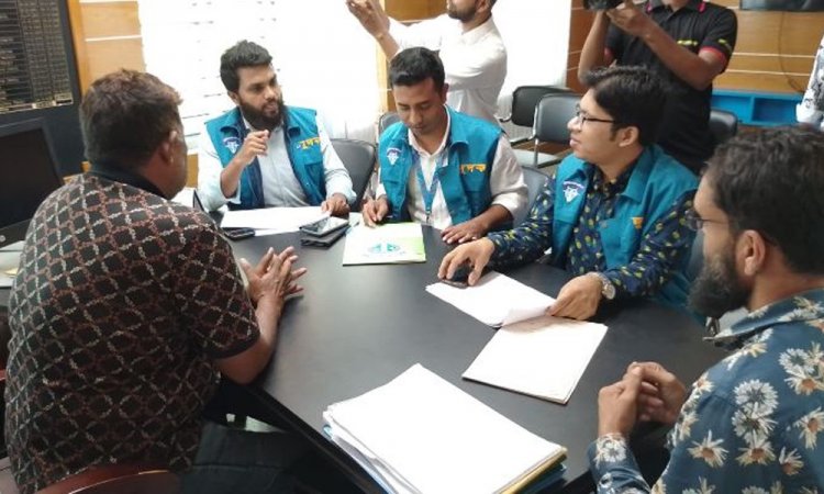 নাজিরপুরে এলজিইডি কার্যালয়ে দুদকের অভিযান (ভিডিওসহ)