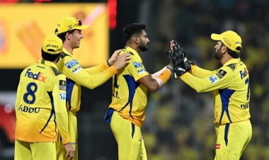 প্লে-অফ দৌড়ে ছিটকে গেল চেন্নাই? পয়েন্ট তালিকা কী বলছে