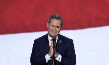 পদত্যাগ করলেন ট্রাম্পের নিরাপত্তা উপদেষ্টা ওয়াল্টজ