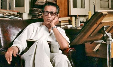 বাংলা চলচ্চিত্রের নক্ষত্র সত্যজিৎ রায়ের জন্মদিন আজ